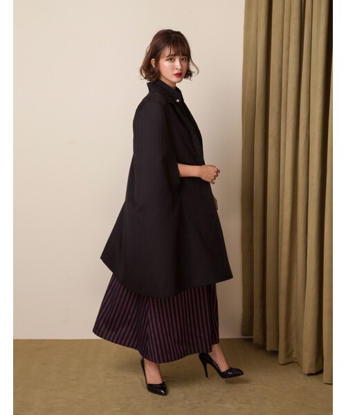 Marjorie（マージョリー）の「夜行動物，披風式特殊剪裁西裝外套（ジャケット/アウター・レディース・黑/深藍・F）」の3枚目の写真