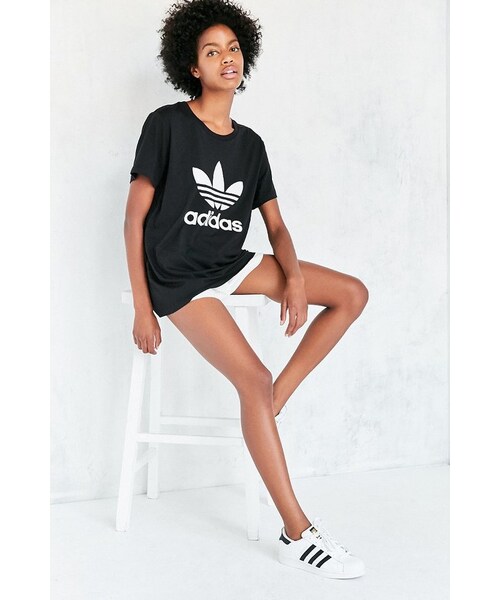 adidas（アディダス）の「Adidas Originals Trefoil Tee（Tシャツ/カットソー・レディース・Black・XS/S/M/L）」の3枚目の写真