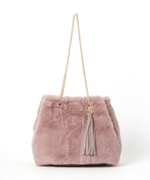 matelasse durer（マトラッセ デュレ）の「ファータッセルキンチャクバッグ（ショルダーバッグ・レディース・ブラック/ブラウン/ピンクベージュ・フリー）」の3枚目の写真