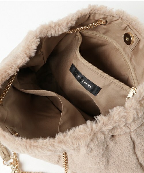 matelasse durer（マトラッセ デュレ）の「ファータッセルキンチャクバッグ（ショルダーバッグ・レディース・ブラック/ブラウン/ピンクベージュ・フリー）」の8枚目の写真