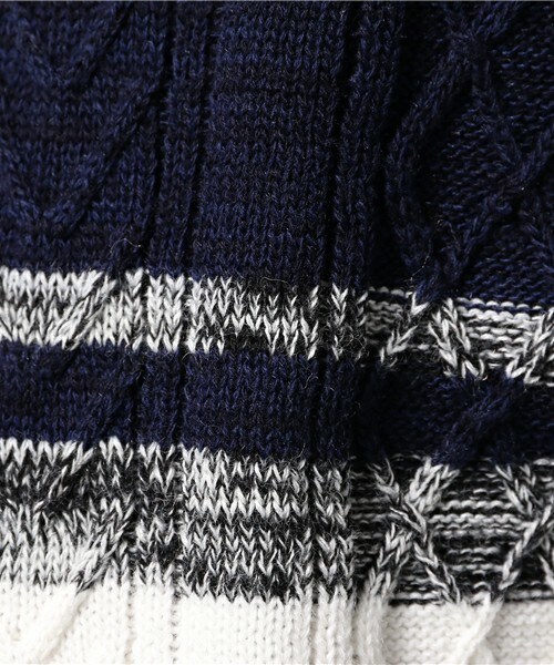 MEN'S BIGI（メンズビギ）の「2wayタートルネックニット/ケーブル（ニット/セーター・メンズ・ホワイト/グレー/ネイビー/ボルドー・S/M/L）」の10枚目の写真