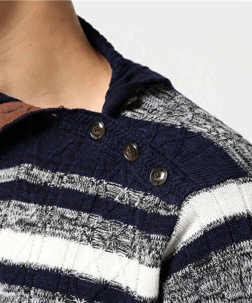 MEN'S BIGI（メンズビギ）の「2wayタートルネックニット/ケーブル（ニット/セーター・メンズ・ホワイト/グレー/ネイビー/ボルドー・S/M/L）」の8枚目の写真