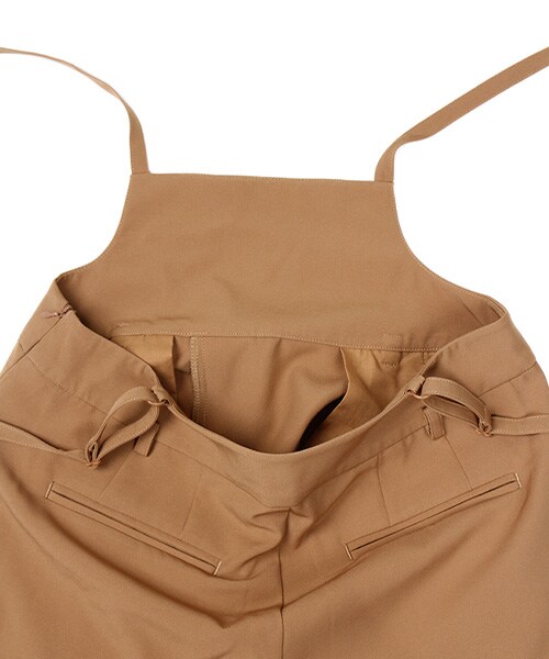 RANDA(ランダ)の「フロントタックサロペット(パンツ・レディース・ベージュ/マスタード/ブラック・0/1)」の8枚目の写真