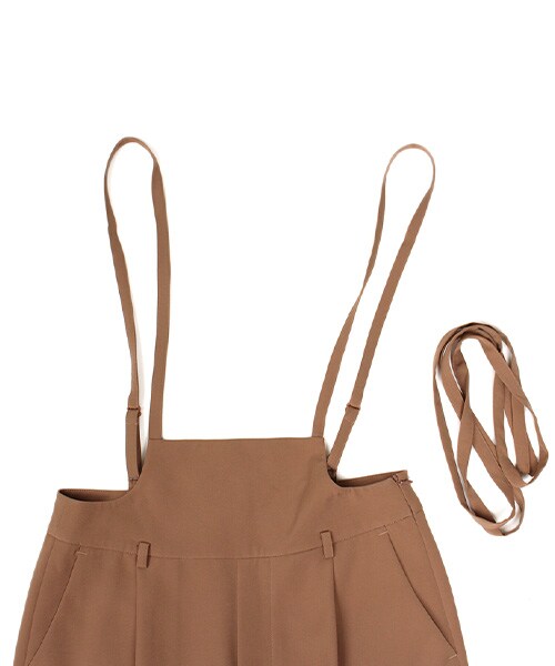 RANDA(ランダ)の「フロントタックサロペット(パンツ・レディース・ベージュ/マスタード/ブラック・0/1)」の9枚目の写真