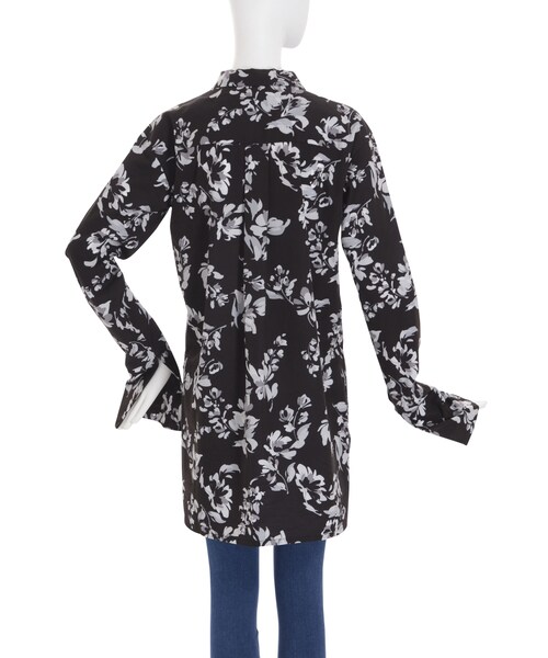 EMODA(エモダ)の「DRAW FLOWER SLITロングシャツ(トップス・レディース・ブラック/レッド/ネイビー・F)」の7枚目の写真