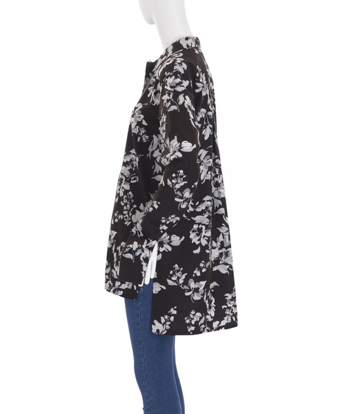 EMODA(エモダ)の「DRAW FLOWER SLITロングシャツ(トップス・レディース・ブラック/レッド/ネイビー・F)」の6枚目の写真