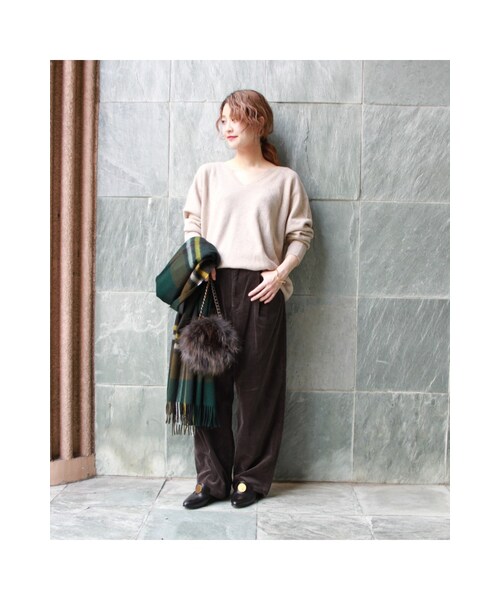 JOURNAL STANDARD（ジャーナルスタンダード）の「《予約》太コールワイドパンツ◆（パンツ・ブラック D/グレーB/ベージュ・36/38/40）」の11枚目の写真