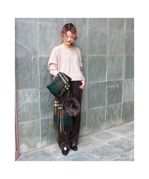 JOURNAL STANDARD（ジャーナルスタンダード）の「《予約》太コールワイドパンツ◆（パンツ・ブラック D/グレーB/ベージュ・36/38/40）」の12枚目の写真