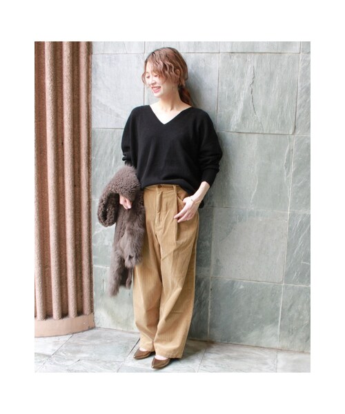 JOURNAL STANDARD（ジャーナルスタンダード）の「《予約》太コールワイドパンツ◆（パンツ・ブラック D/グレーB/ベージュ・36/38/40）」の14枚目の写真