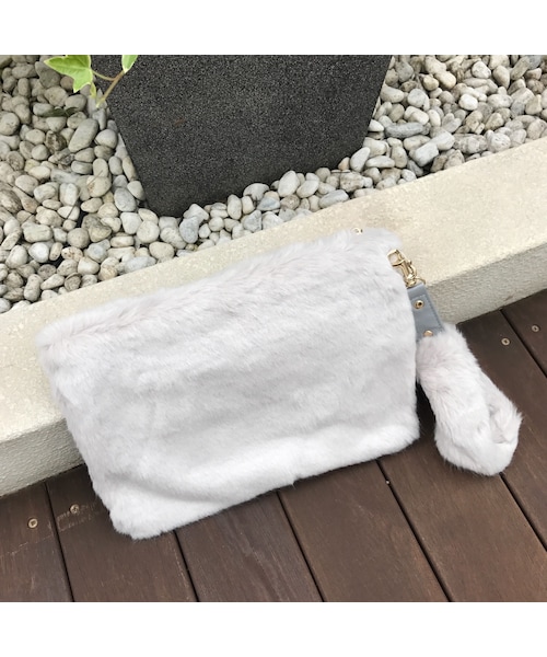copine(コピン)の「★再入荷★モコモコファークラッチ【クリックポスト対象商品】(クラッチバッグ・レディース・その他)」の8枚目の写真
