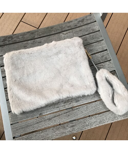 copine(コピン)の「★再入荷★モコモコファークラッチ【クリックポスト対象商品】(クラッチバッグ・レディース・その他)」の3枚目の写真