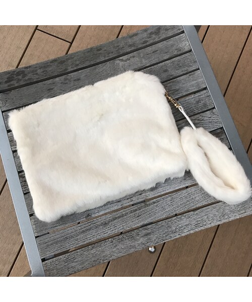 copine(コピン)の「★再入荷★モコモコファークラッチ【クリックポスト対象商品】(クラッチバッグ・レディース・その他)」の2枚目の写真
