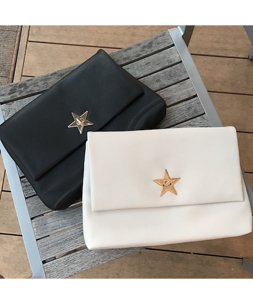 copine（コピン）の「星型スタッズプレート2WAYクラッチバッグ 