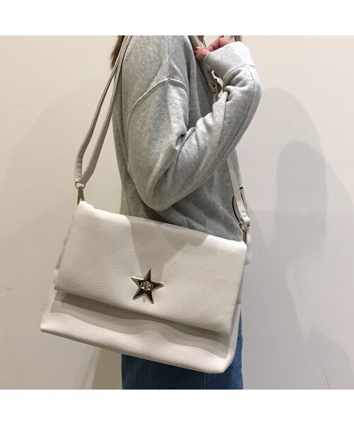 copine（コピン）の「星型スタッズプレート2WAYクラッチバッグ 