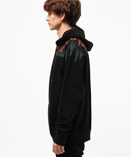 MARCELO BURLON（マルセロ・バーロン）の「MARCELO BURLON 『CERO BLANCO』パーカー（パーカー・メンズ・ブラック・SMALL/MEDIUM）」の2枚目の写真
