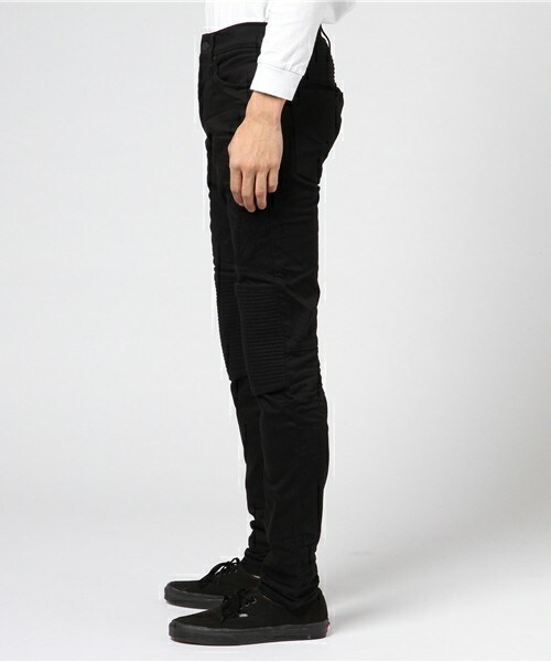 MARCELO BURLON（マルセロ・バーロン）の「MARCELO BURLON バイカースリムフィットデニム（デニムパンツ・メンズ・ブラック・28/29/30）」の2枚目の写真
