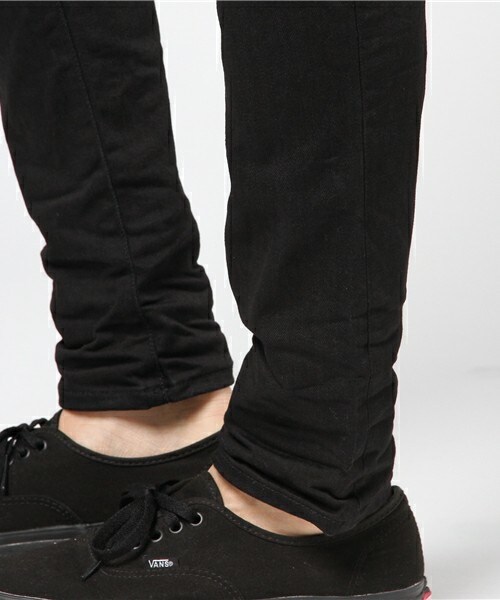 MARCELO BURLON（マルセロ・バーロン）の「MARCELO BURLON バイカースリムフィットデニム（デニムパンツ・メンズ・ブラック・28/29/30）」の7枚目の写真