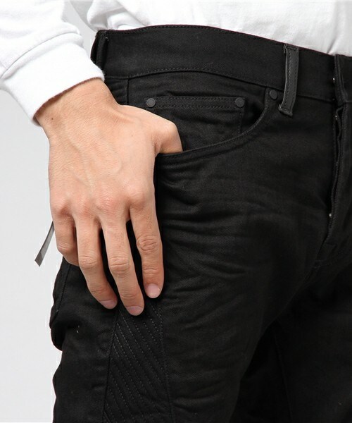 MARCELO BURLON（マルセロ・バーロン）の「MARCELO BURLON バイカースリムフィットデニム（デニムパンツ・メンズ・ブラック・28/29/30）」の6枚目の写真
