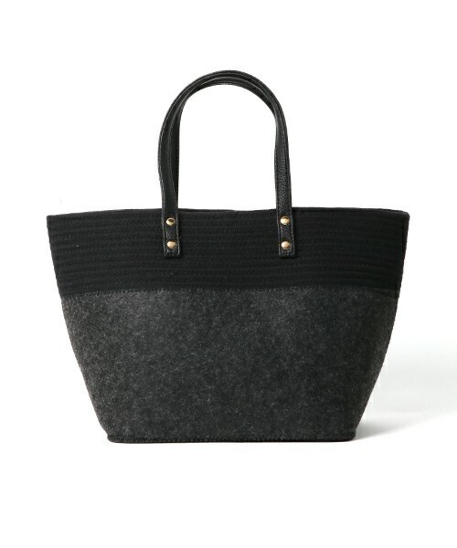 matelasse durer（マトラッセ デュレ）の「ダブルウィンターバスケット（ショルダーバッグ・レディース・チャコールグレー/ネイビー・フリー）」の3枚目の写真