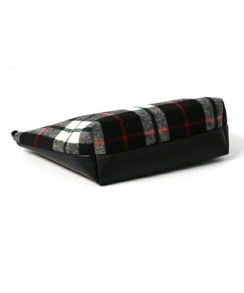 matelasse durer（マトラッセ デュレ）の「ダブルウィンターバスケット（ショルダーバッグ・レディース・チャコールグレー/ネイビー・フリー）」の11枚目の写真