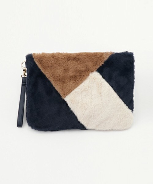 archives（アルシーヴ）の「パッチワークファークラッチ（クラッチバッグ・レディース・ネイビー/ピンク・MEDIUM）」の2枚目の写真