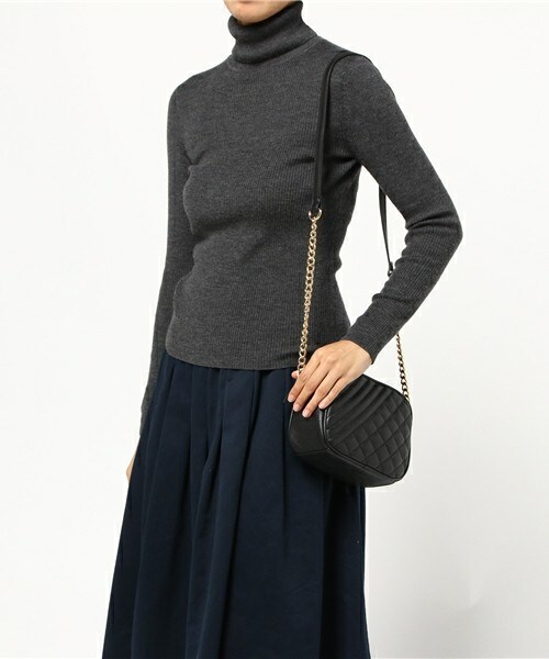 archives（アルシーヴ）の「切替キルティングミニショルダー（ショルダーバッグ・レディース・ブラック/ベージュ/レッド・MEDIUM）」の10枚目の写真