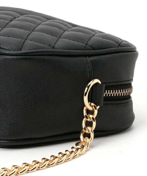 archives（アルシーヴ）の「切替キルティングミニショルダー（ショルダーバッグ・レディース・ブラック/ベージュ/レッド・MEDIUM）」の5枚目の写真