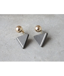 ilocami | 三角ピアス&イヤリング【チャコール】(ピアス（両耳用）)
