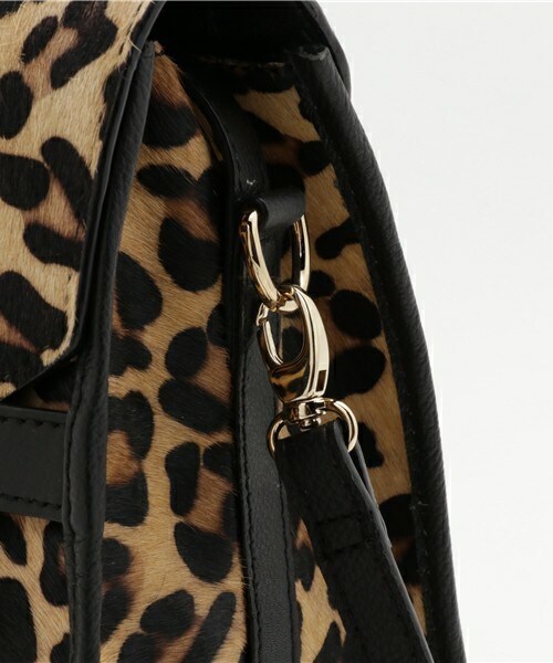 Casselini（キャセリーニ）の「【casselini】プレーンフラップヘアーバッグ（ショルダーバッグ・レディース・ナチュラル・フリー）」の4枚目の写真