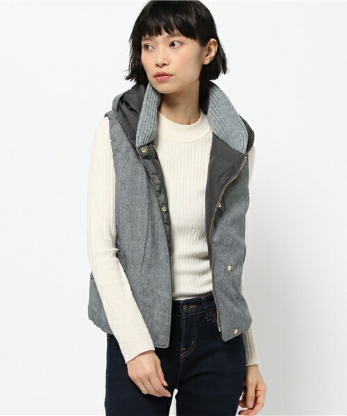 actuel(アクチュエル)の「異素材ダウンベスト(ダウンベスト・レディース・チャコールグレー/ネイビー・FREE)」の13枚目の写真