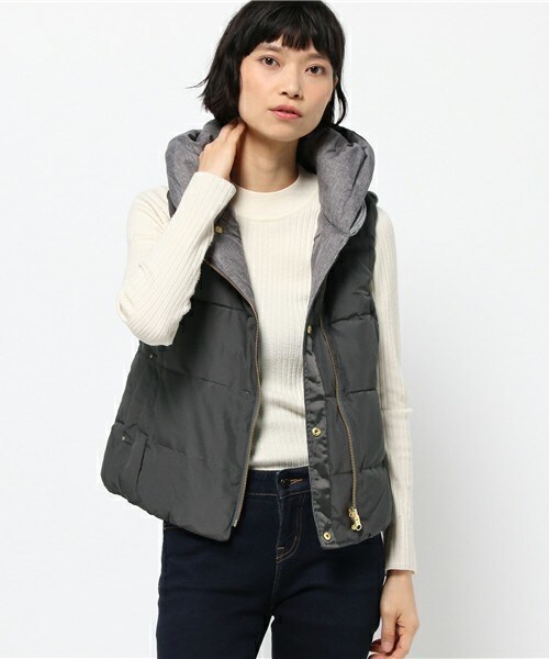 actuel(アクチュエル)の「異素材ダウンベスト(ダウンベスト・レディース・チャコールグレー/ネイビー・FREE)」の14枚目の写真