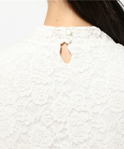 archives（アルシーヴ）の「総レースハイネックプルオーバー（Tシャツ/カットソー・レディース・オフホワイト/ブラック/ブラウン・MEDIUM）」の8枚目の写真