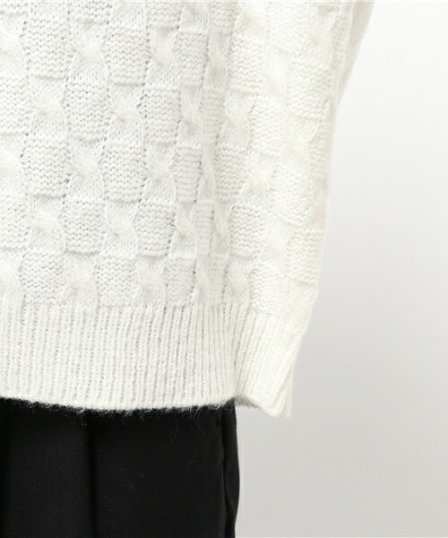 archives（アルシーヴ）の「異編み地Vネックプルオーバー（ニット/セーター・レディース・オフホワイト/ブラウン/ネイビー・MEDIUM）」の9枚目の写真