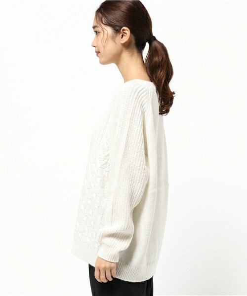 archives（アルシーヴ）の「異編み地Vネックプルオーバー（ニット/セーター・レディース・オフホワイト/ブラウン/ネイビー・MEDIUM）」の5枚目の写真