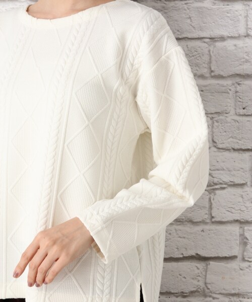 LEPSIM（レプシィム）の「ケーブルフクレワイドプルオーバー（トップス・オフ/チャコールグレー/カーキ/ダークネイビー）」の12枚目の写真