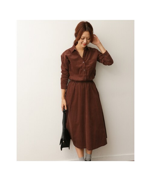 URBAN RESEARCH DOORS（アーバンリサーチドアーズ）の「【予約】コーデュロイシャツワンピース（ワンピース/ドレス・レディース・CAMEL/NAVY/BROWN・one）」の7枚目の写真