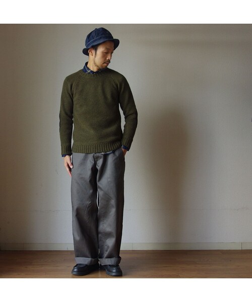 STORES.jp（ストアーズドットジェーピー）の「【ラスト1点！】SOGLIA  LANDNOAH SWEATER KHAKI ソリア ラドナーエルボーパッチ ラグラン クルーセーター カーキ（ニット/セーター・メンズ・その他）」の7枚目の写真