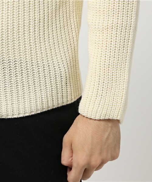 FREDY&GLOSTER（フレディアンドグロスター）の「片畦ホールガーメント タートルネックニット（ニット/セーター・メンズ・ホワイト/グレー/ネイビー・S/M/L）」の7枚目の写真