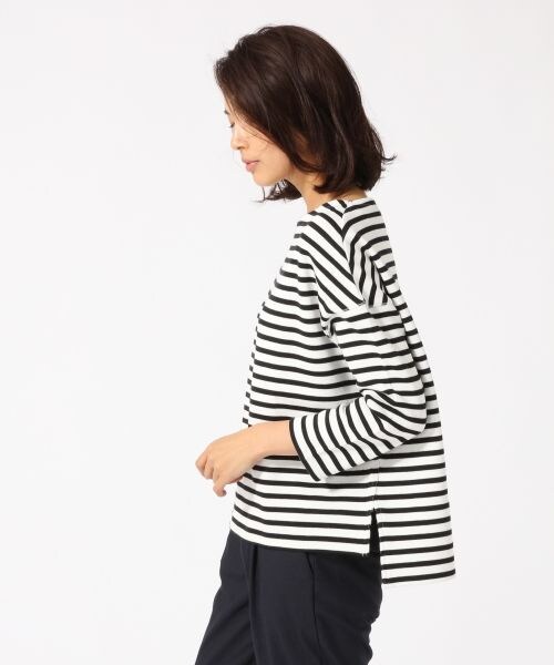 GLOBAL WORK(グローバルワーク)の「Wフェイスボーダ-プルオーバー長袖(トップス・ホワイトベース/ブラックベース/ブラウンベース)」の7枚目の写真