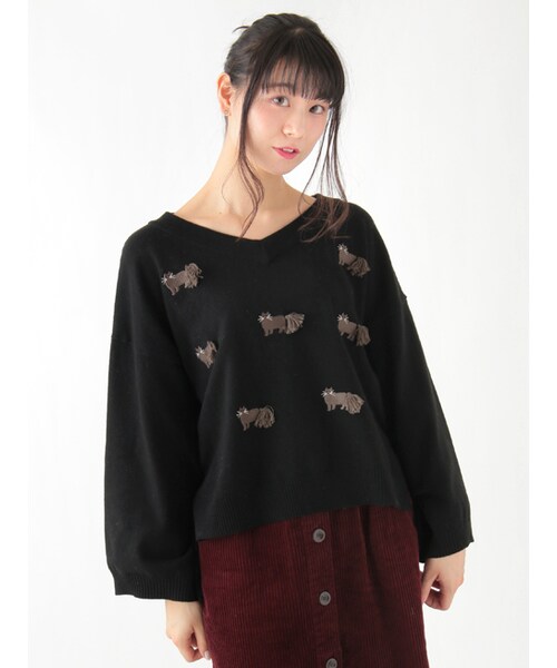 w closet（ダブルクローゼット）の「ネコ刺繍Vネックプルオーバー（トップス・レディース・オフホワイト/グリーン/ブラック・FREE）」の4枚目の写真