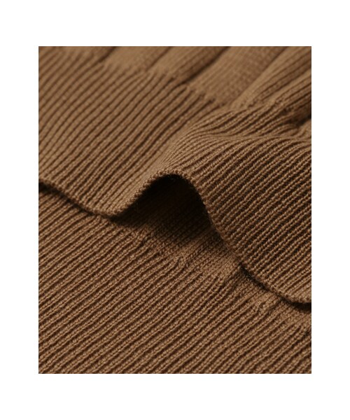 URBAN RESEARCH ROSSO WOMEN（アーバンリサーチ　ロッソ）の「ロロピアーナVネックリブプルオーバー（トップス・レディース・BORDEAUX/CAMEL/OFFWHITE・FREE）」の9枚目の写真