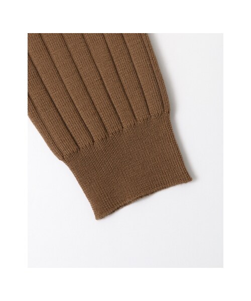 URBAN RESEARCH ROSSO WOMEN（アーバンリサーチ　ロッソ）の「ロロピアーナVネックリブプルオーバー（トップス・レディース・BORDEAUX/CAMEL/OFFWHITE・FREE）」の6枚目の写真