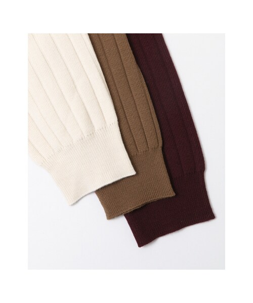 URBAN RESEARCH ROSSO WOMEN（アーバンリサーチ　ロッソ）の「ロロピアーナVネックリブプルオーバー（トップス・レディース・BORDEAUX/CAMEL/OFFWHITE・FREE）」の11枚目の写真