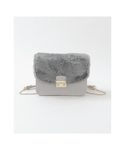 URBAN RESEARCH Sonny Label(アーバンリサーチサニーレーベル)の「【予約】フェイクファーフラップショルダーバッグ(バッグ・レディース・ブラック/レオパード柄/グレー・one)」の2枚目の写真