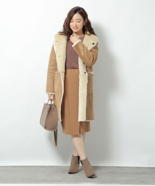 【 新品 たグ付き 】Andemiuからふェいくむーとンこーと 値下げ】ふェいくむーとンこーと あンデみュう