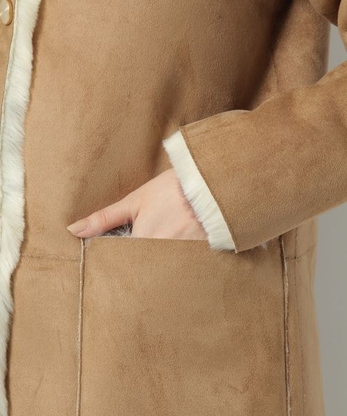 【 新品 たグ付き 】Andemiuからふェいくむーとンこーと 値下げ】ふェいくむーとンこーと あンデみュう