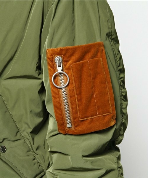 off white（オフホワイト）の「OFF WHITE 『NYLON BOMBER JACKET