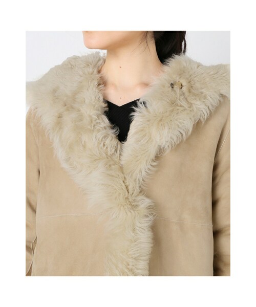 【ヌナ】UN KNOWN モンゴリアンカーリー  ムートンコート IENA（イエナ）の「UNKNOWN カーリームートンフードコート（）」 - WEAR