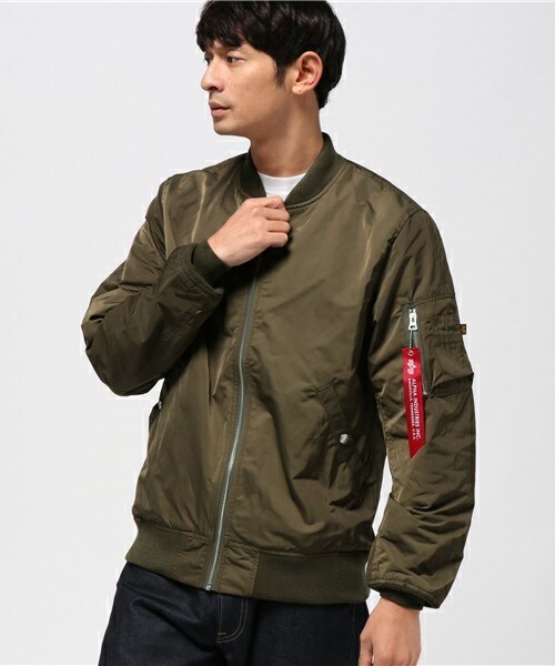 FREDY&GLOSTER(フレディアンドグロスター)の「ALPHA メモリーツイルMA-1(ミリタリージャケット・メンズ・ブラック/オリーブ・M/L)」の2枚目の写真