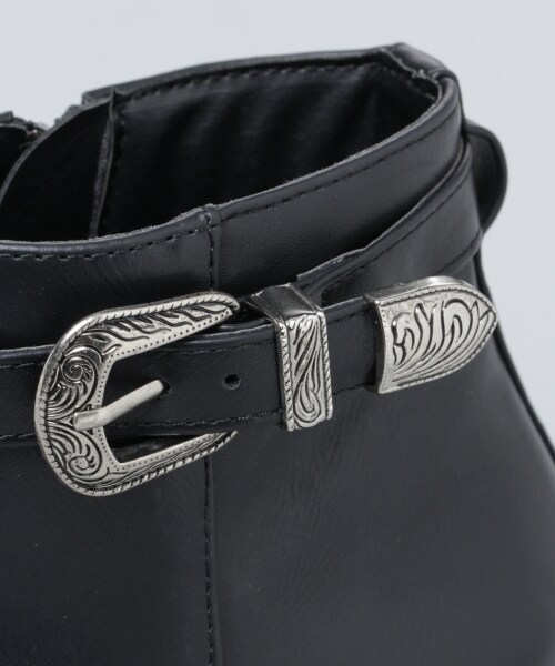HARE（ハレ）の「2WAYベルトアンクルブーティ（シューズ・ブラック/レッド系その他）」の7枚目の写真
